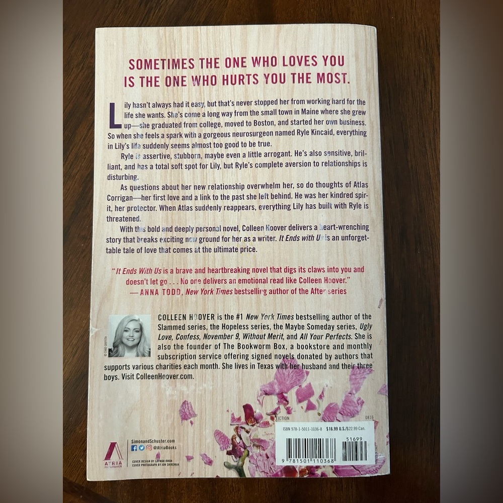 It Ends With Us by Colleen Hoover - Picture 2 of 2